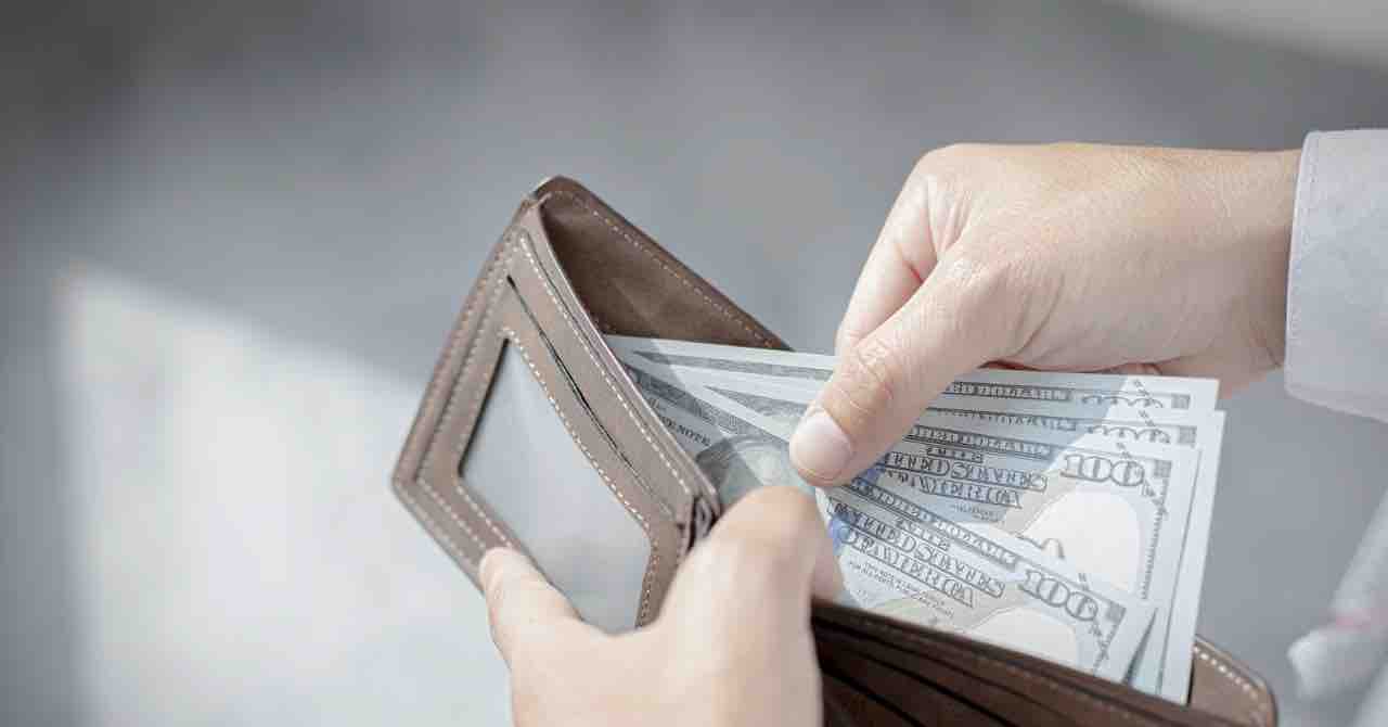 車と予算を検討する