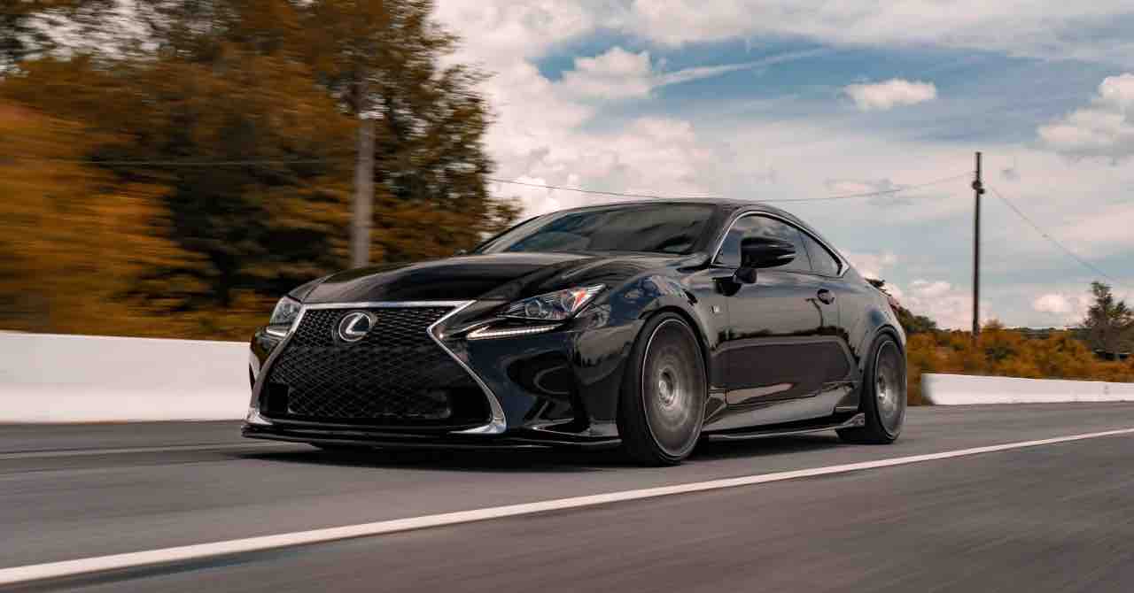 50代女性向けのエレガントな車