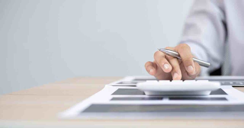 車の所有期間と維持費の関係