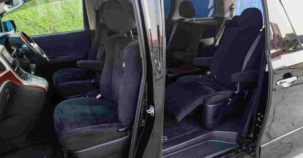 ミニバンを選ぶ際のポイント