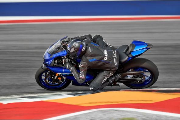 ヤマハ・YZF-R7 ABS